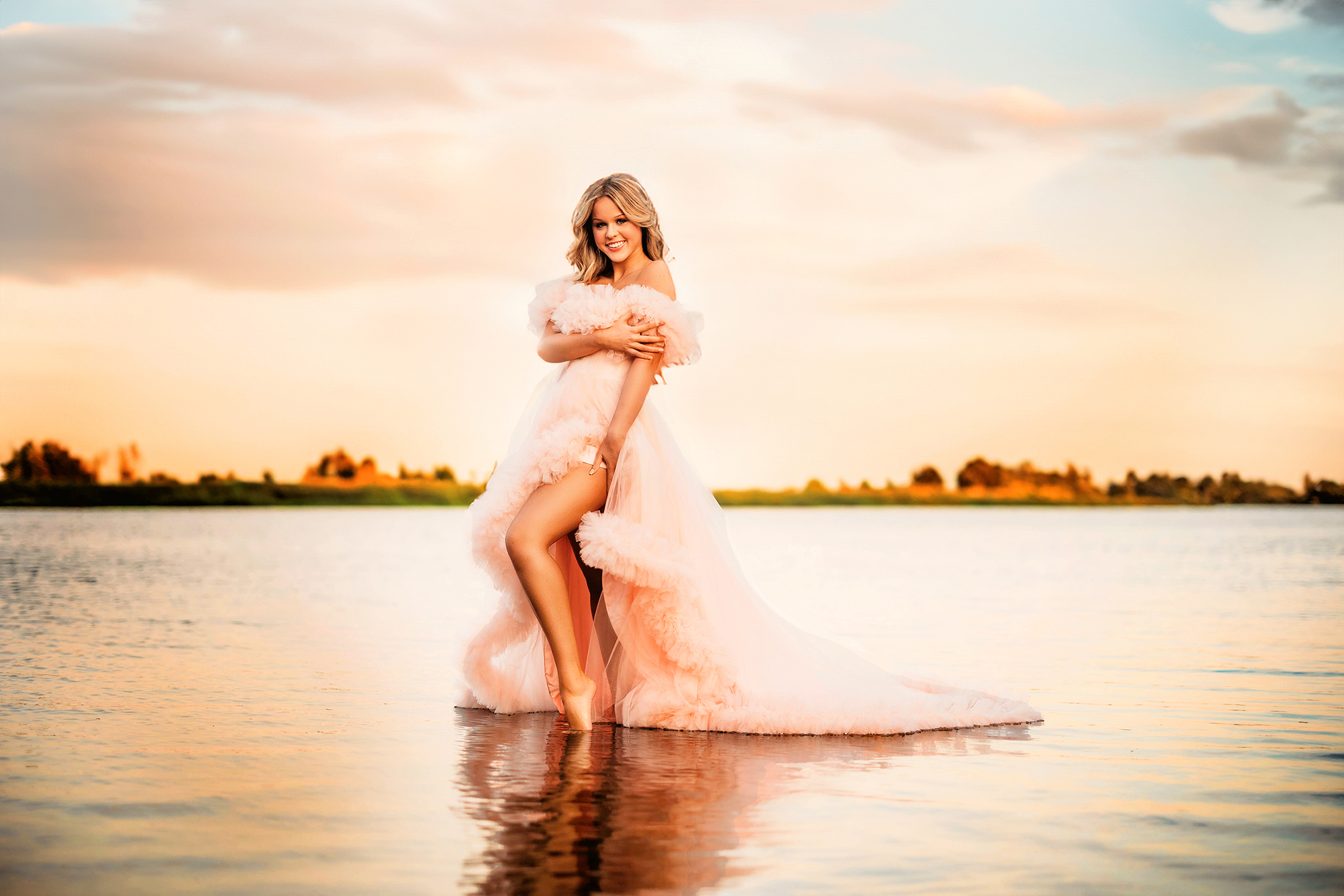 Outdoor senior pictures in water