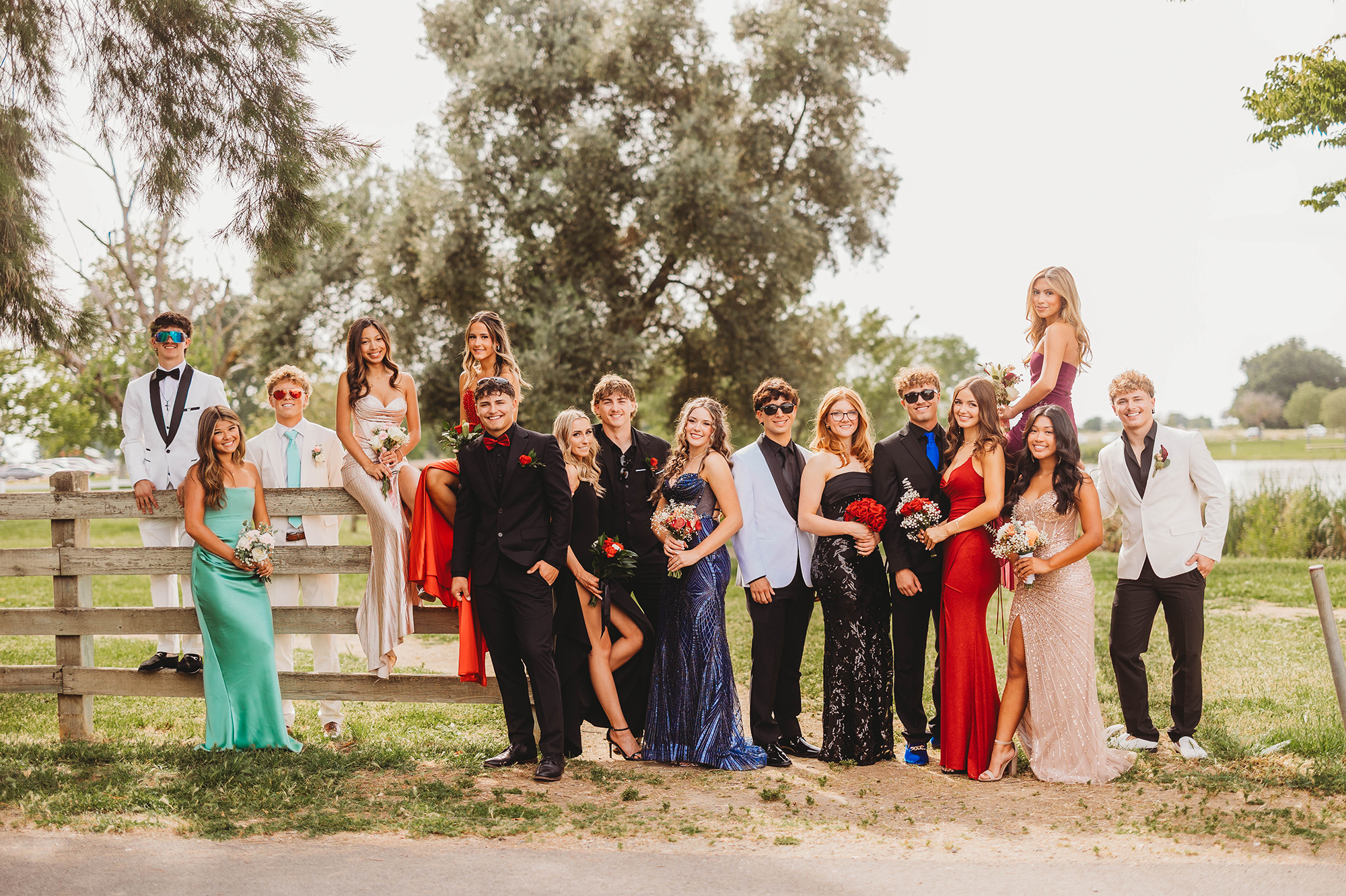 homecoming picture ideas for high school seniors